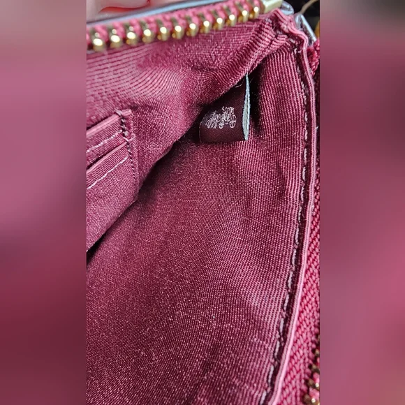 Coach Metallic Cherry Leather wristlet New without tags - Picture 7 of 16